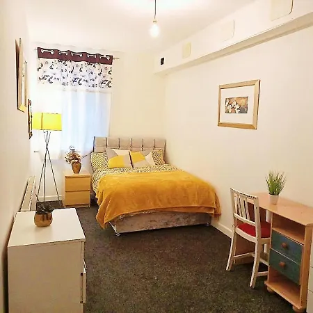 Guest house Double Close To Bradford And Centre *