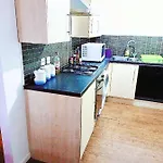 Double Close To And Centre מלון *