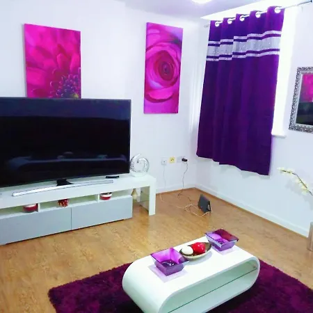 מלון Double Close To And Centre